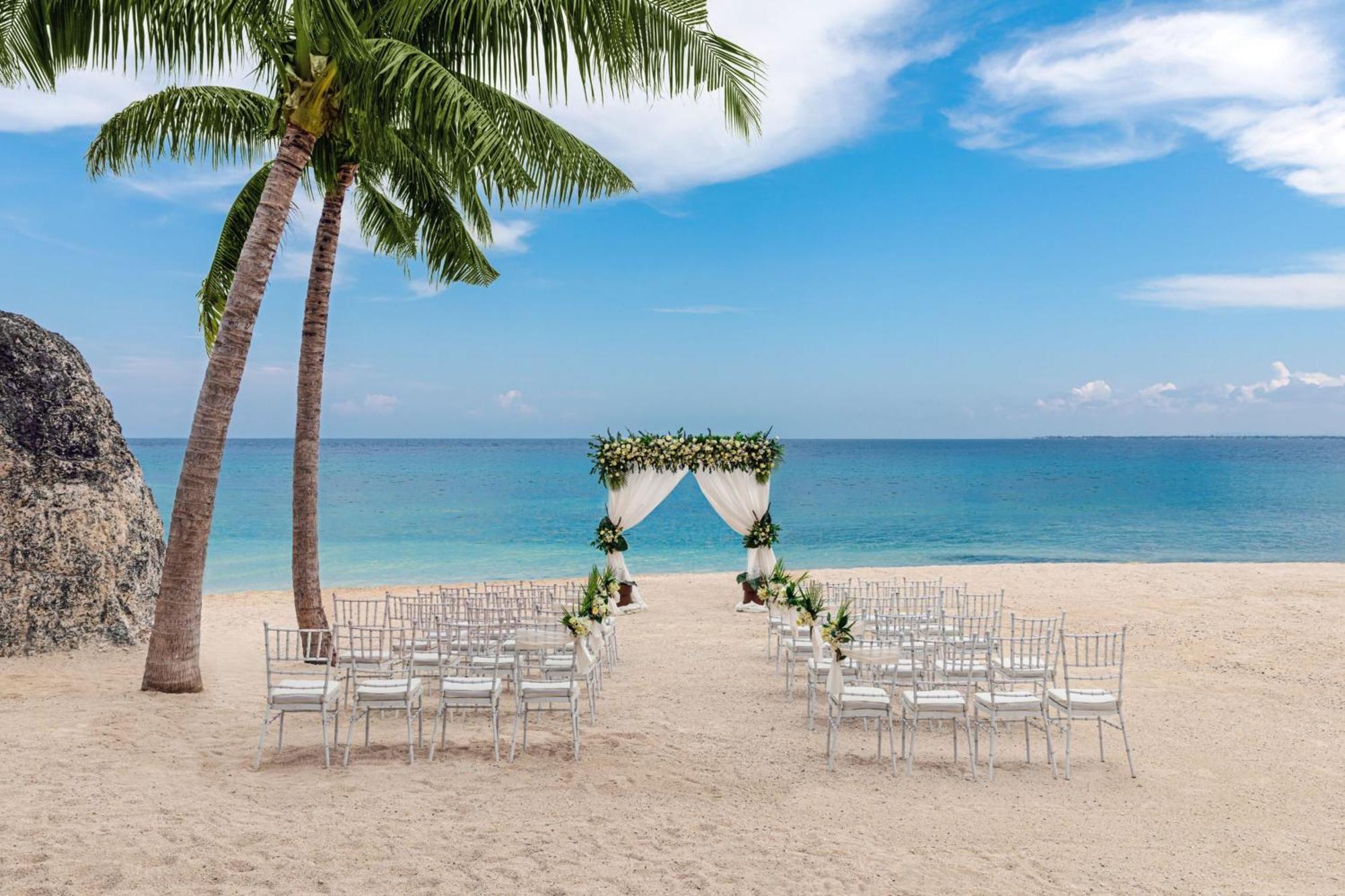 Sheraton Cebu Mactan Resort Мактан Экстерьер фото