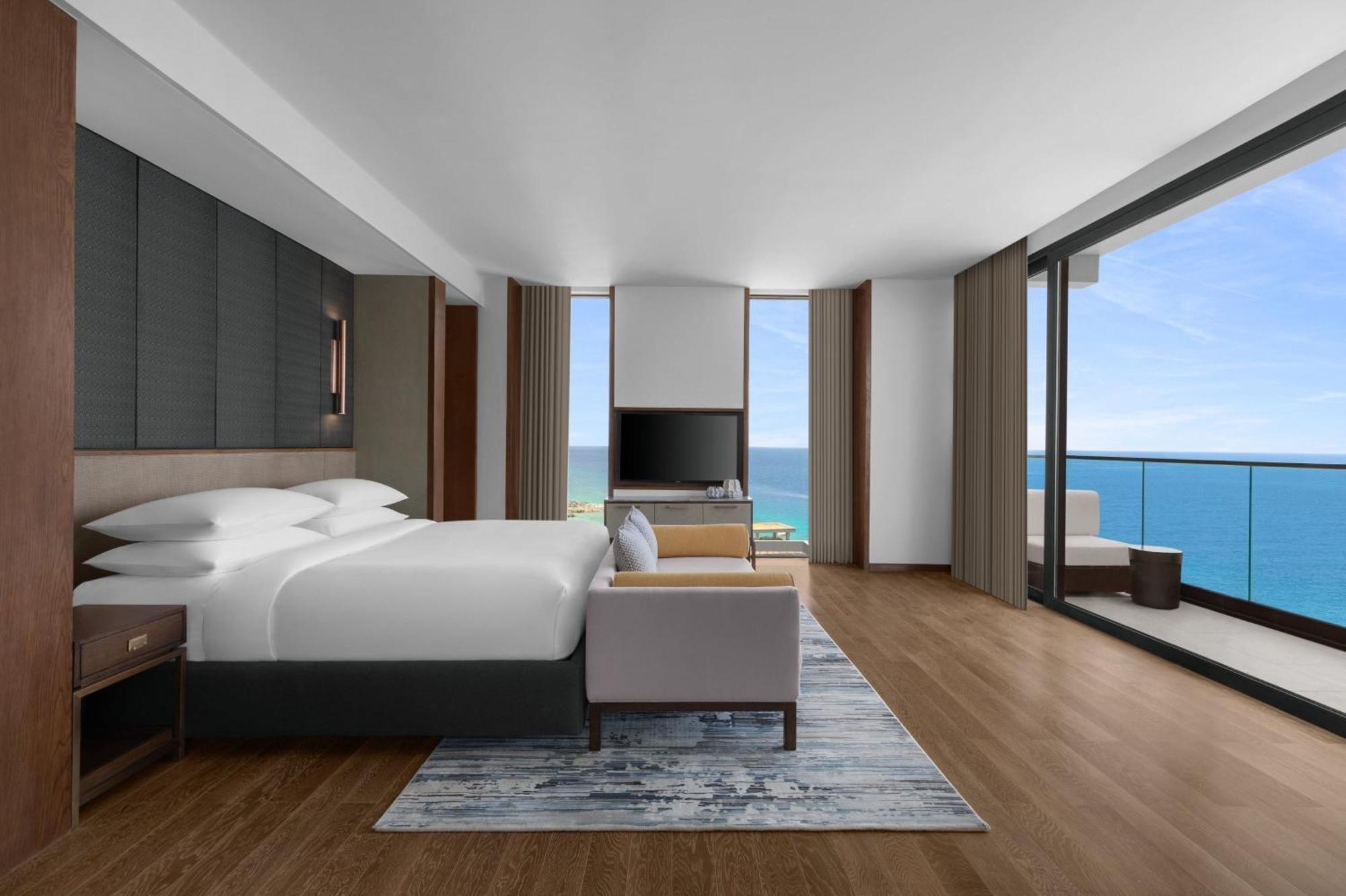 Sheraton Cebu Mactan Resort Мактан Экстерьер фото