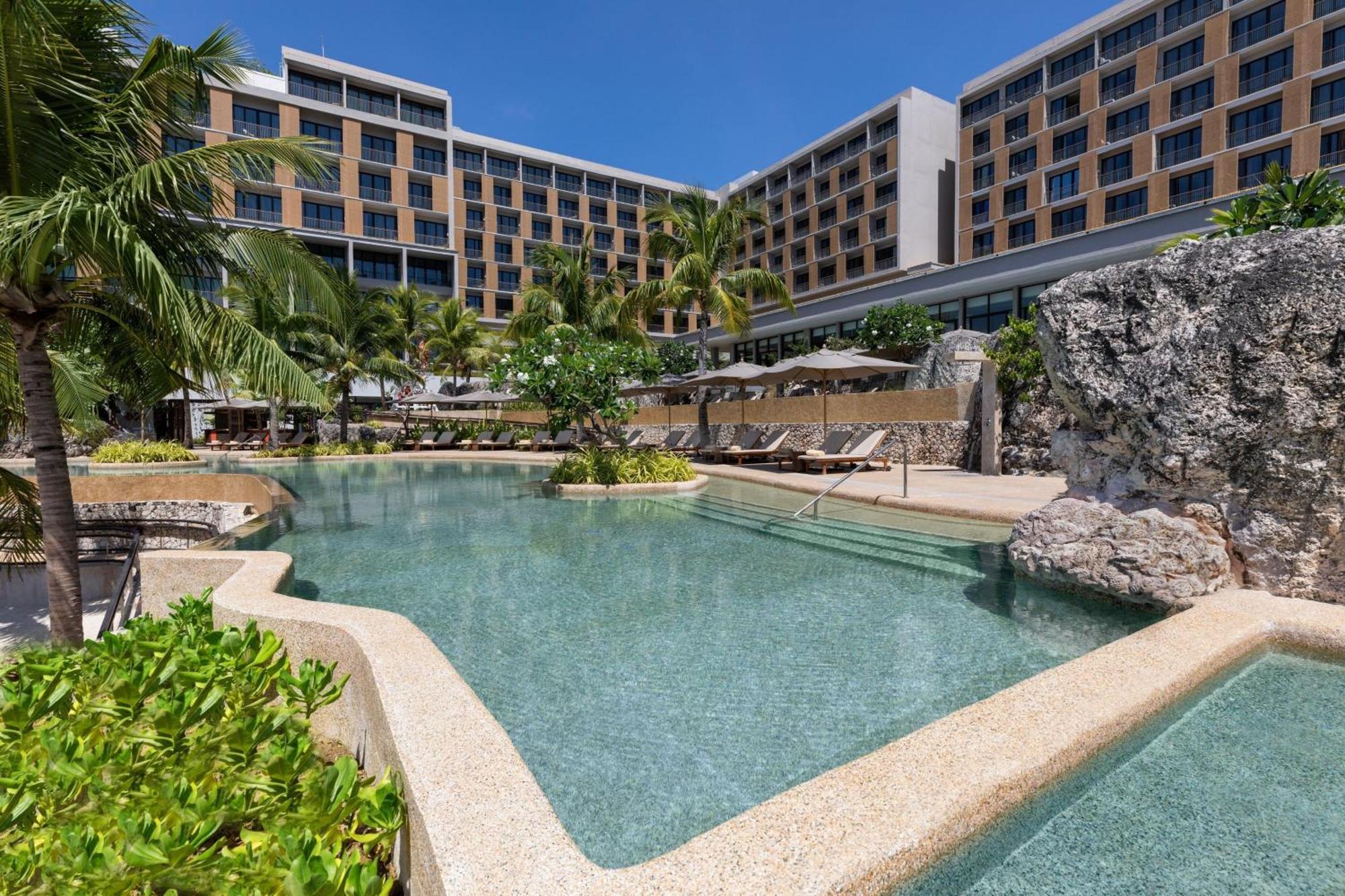 Sheraton Cebu Mactan Resort Мактан Экстерьер фото